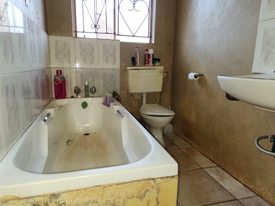 3 Bedroom Property for Sale in Geelhoutpark North West